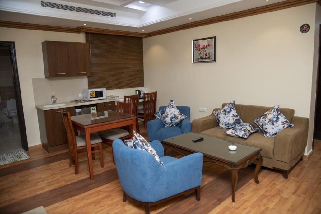 Diva Hotel Suites Джедда Экстерьер фото